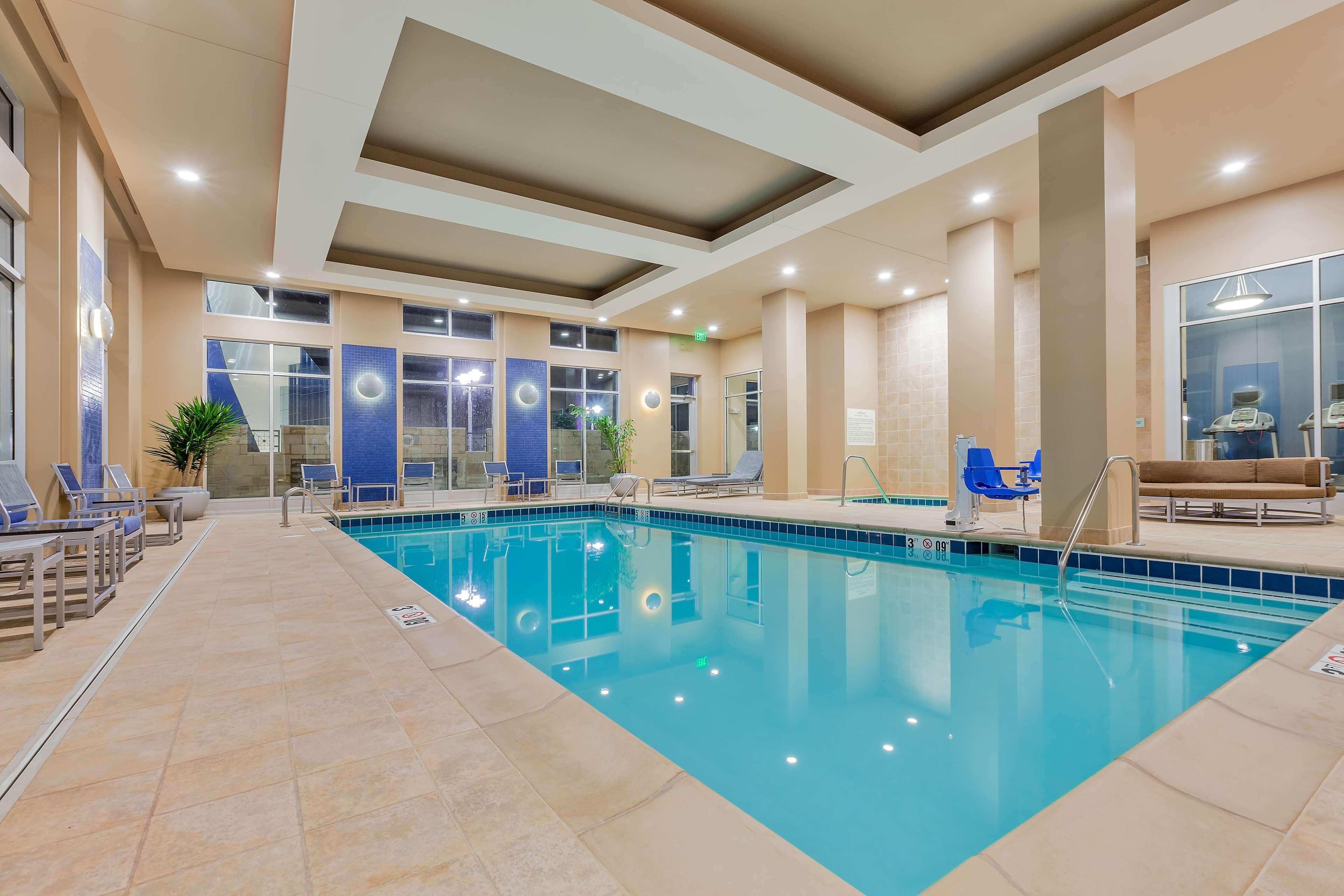 Hampton Inn & Suites Owensboro Downtown Waterfront Экстерьер фото
