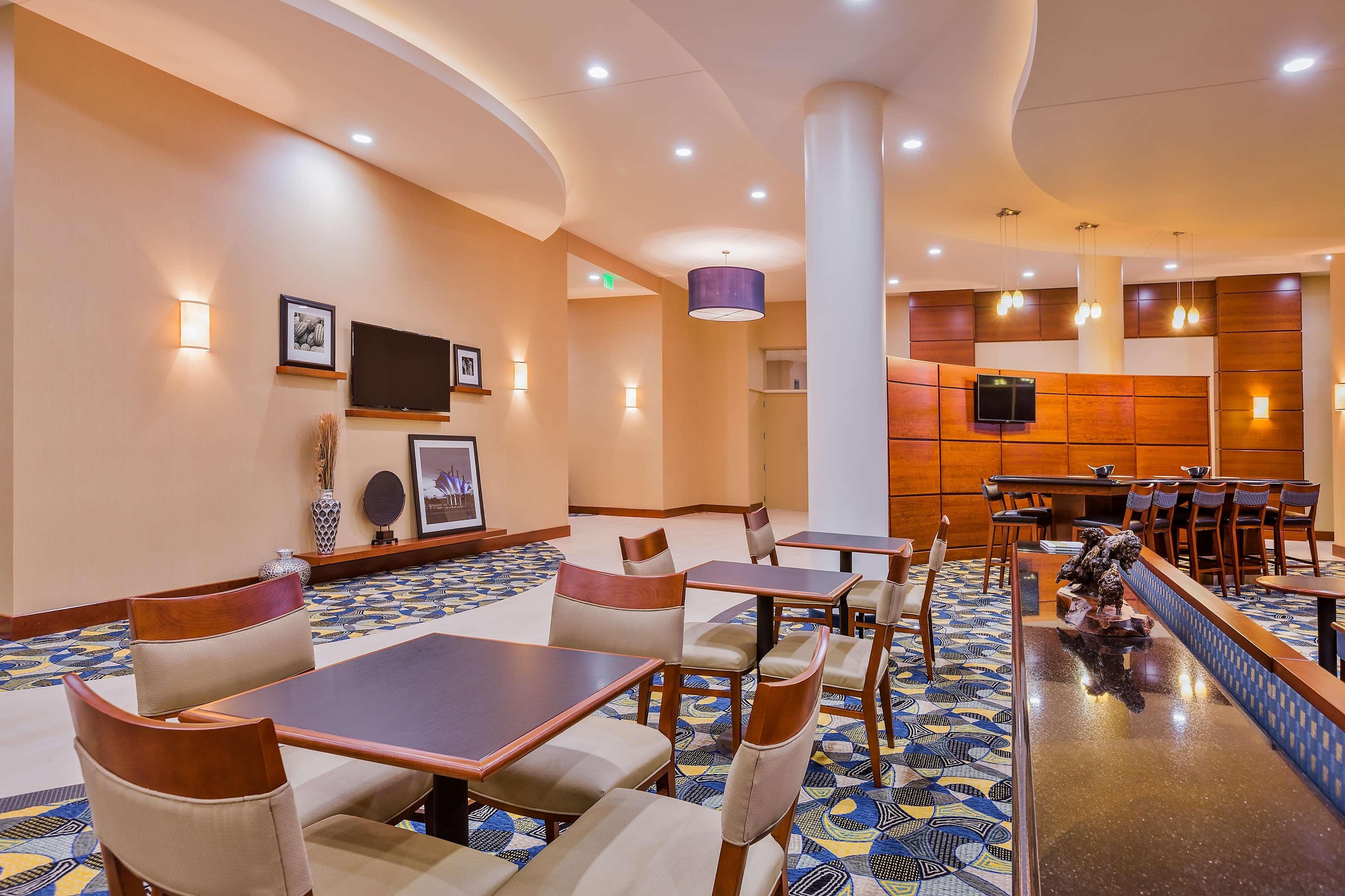 Hampton Inn & Suites Owensboro Downtown Waterfront Экстерьер фото
