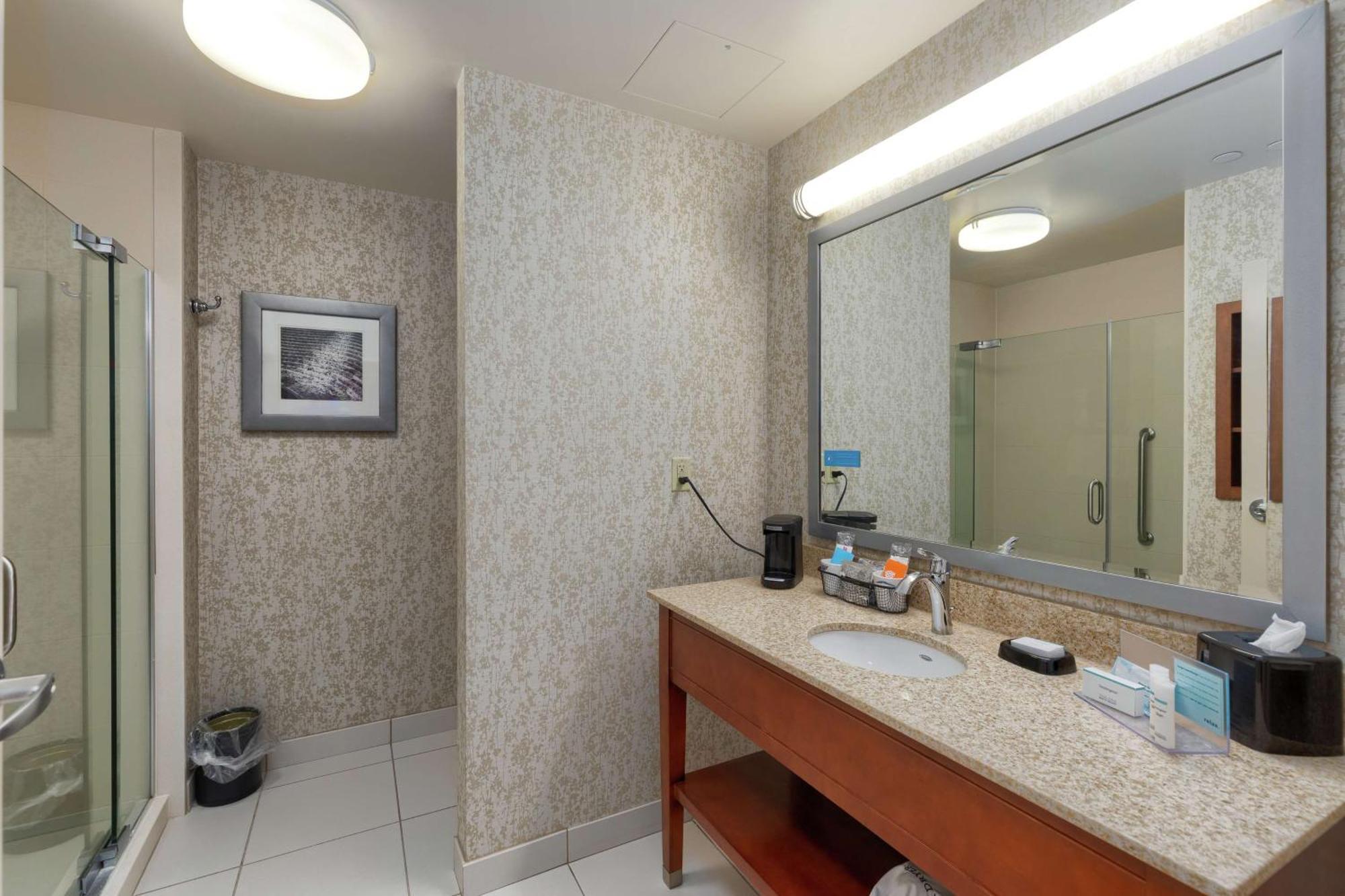 Hampton Inn & Suites Owensboro Downtown Waterfront Экстерьер фото